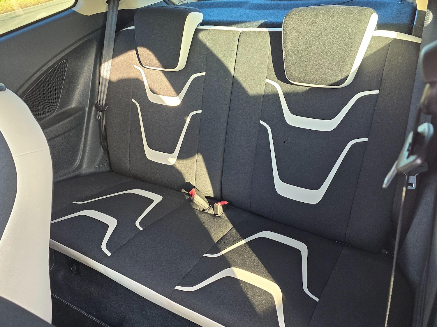 Used Ford Ka 2015 for sale - 76788480: Photo 8