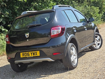 Used Dacia Sandero Stepway 2016 for sale - 79354038: Photo