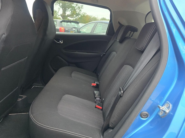Used Renault Zoe for sale - 76284392: Photo 10