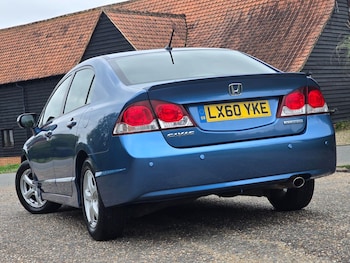 Used Honda Civic 2010 for sale - 76000584: Photo 2