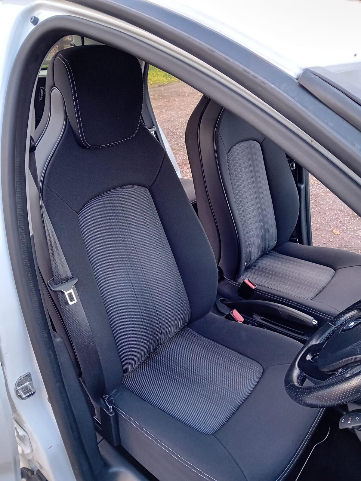 Used Renault Zoe for sale - 76649565: Photo 16