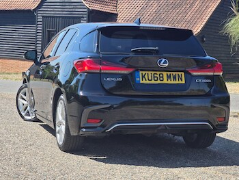 Used Lexus CT 2018 for sale - 76649548: Photo