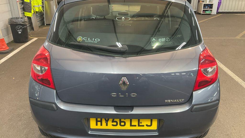 Used Renault Clio 2006 for sale - 76649549: Photo 9