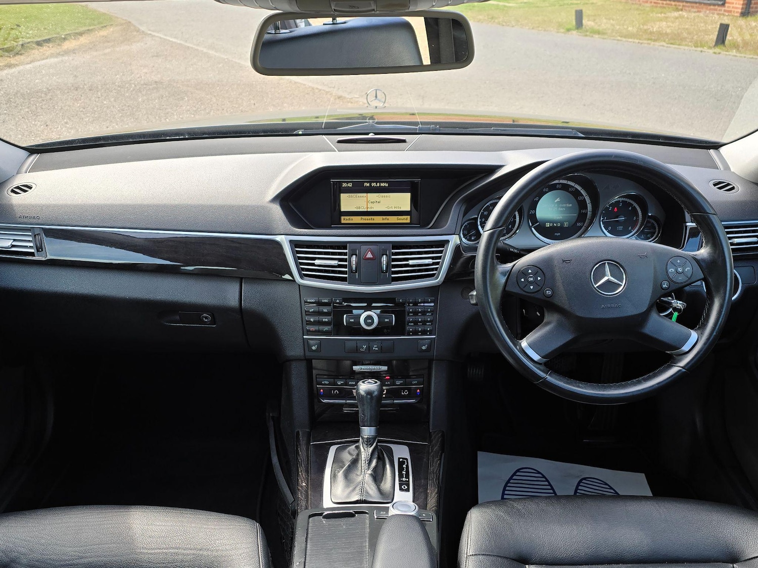 Used Mercedes-Benz E Class 2010 for sale - 77048344: Photo 9