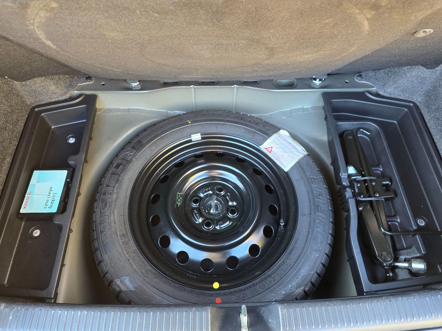 Used Toyota Corolla 2006 for sale - 76711918: Photo 12