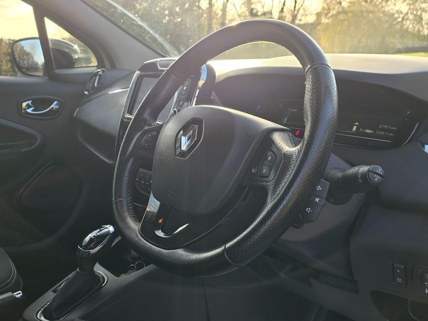 Used Renault Zoe for sale - 77077412: Photo 19