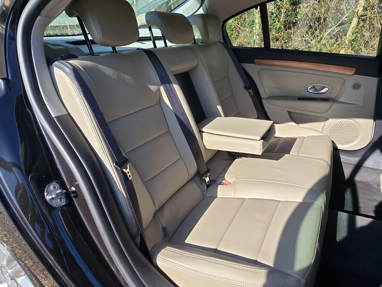 Used Renault Laguna 2010 for sale - 77779420: Photo 32