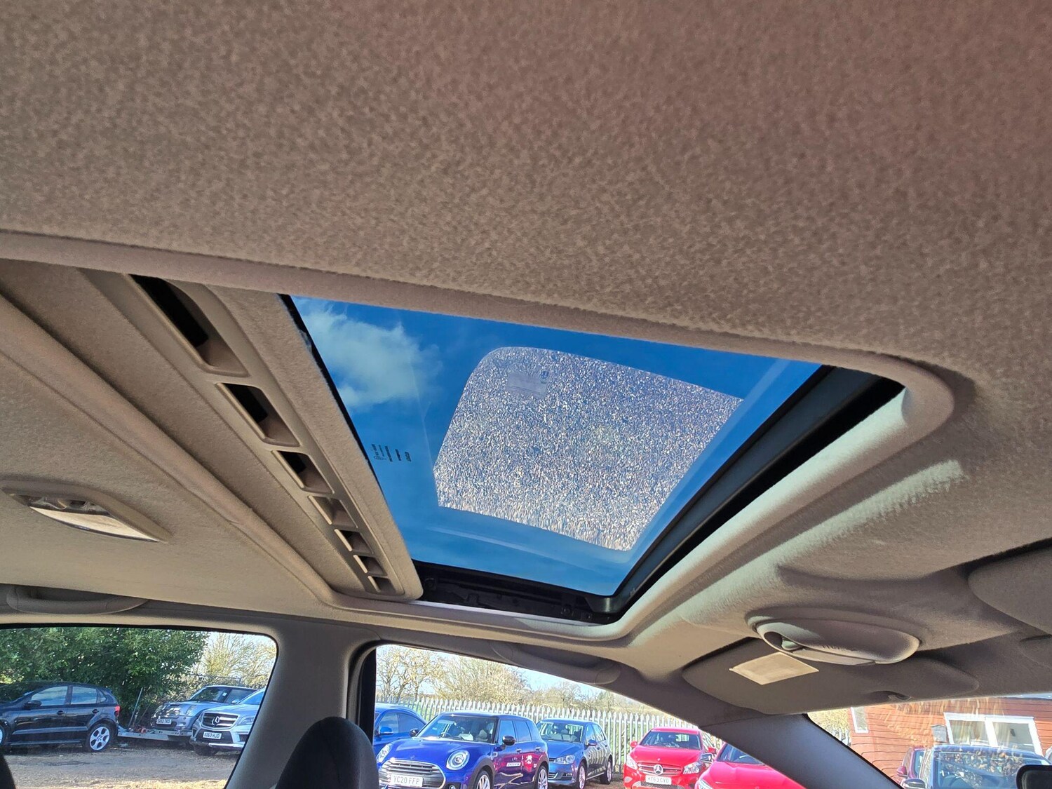 Used Toyota Yaris 2004 for sale - 77654091: Photo 9