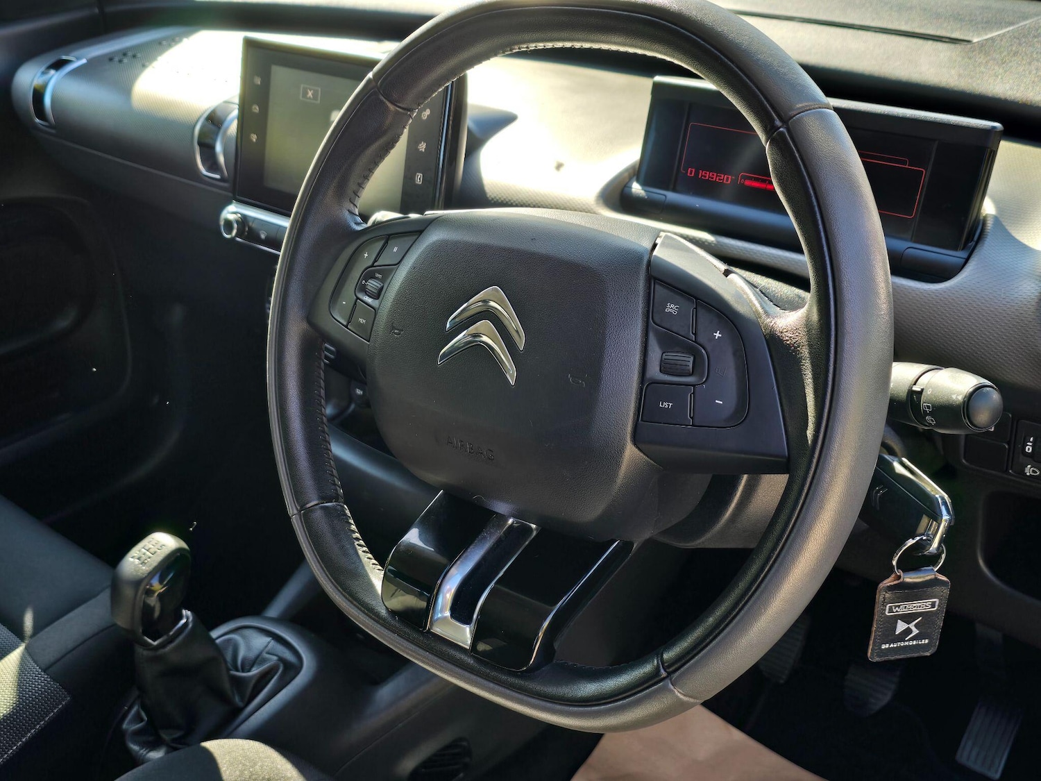 Used Citroen C4 Cactus 2016 for sale - 76649564: Photo 13