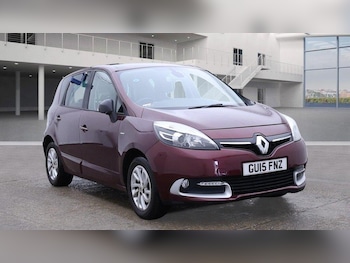 2015 (15) - 1.5 dCi Limited 5dr EDC