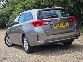 Used Toyota Auris 2014 for sale - 78920407: Photo