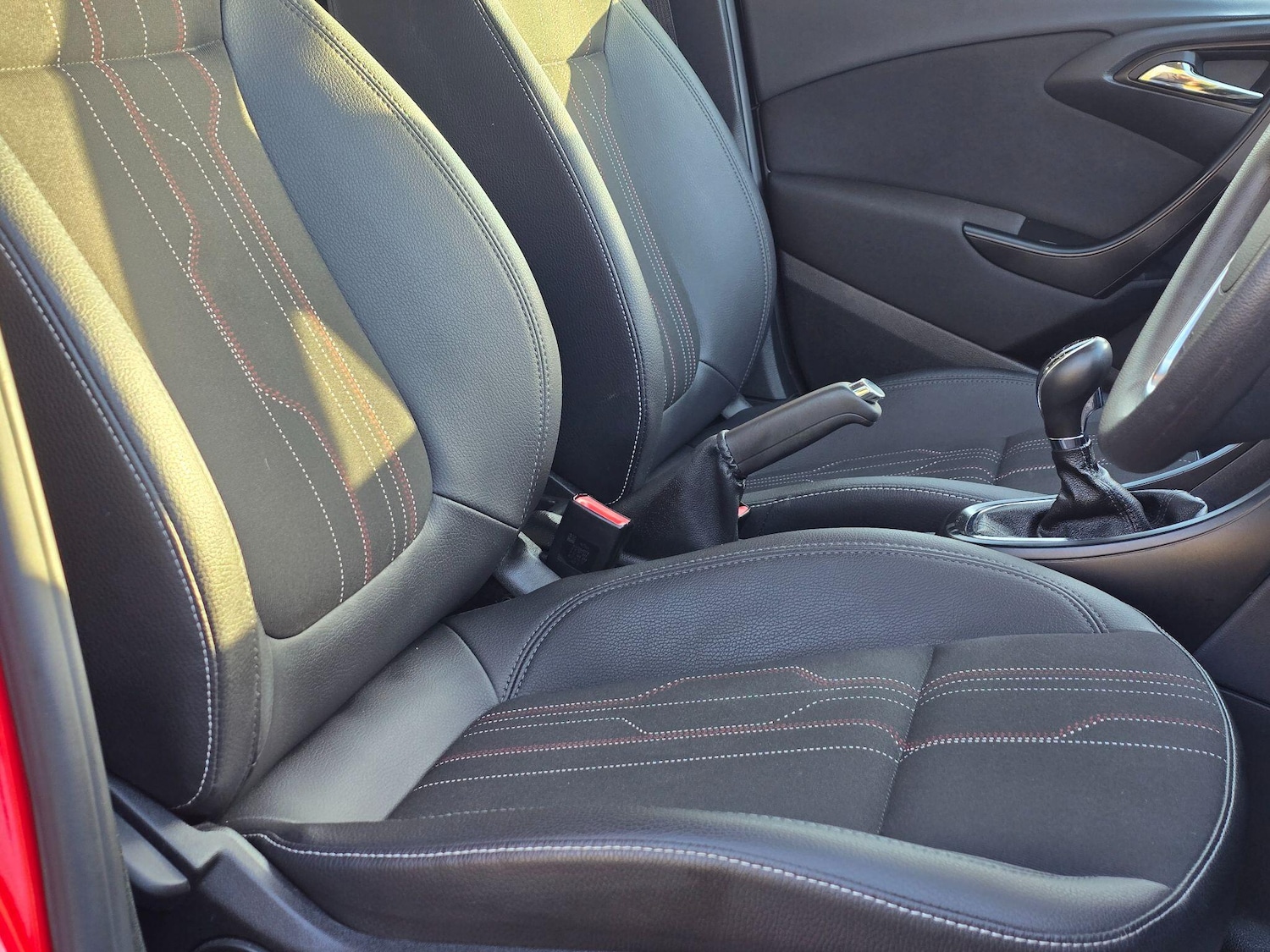 Used Vauxhall Astra 2012 for sale - 77018433: Photo 17