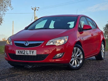 Used Vauxhall Astra 2012 for sale - 77018433: Photo
