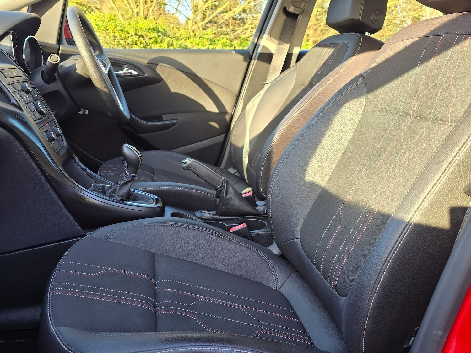 Used Vauxhall Astra 2012 for sale - 77018433: Photo 7