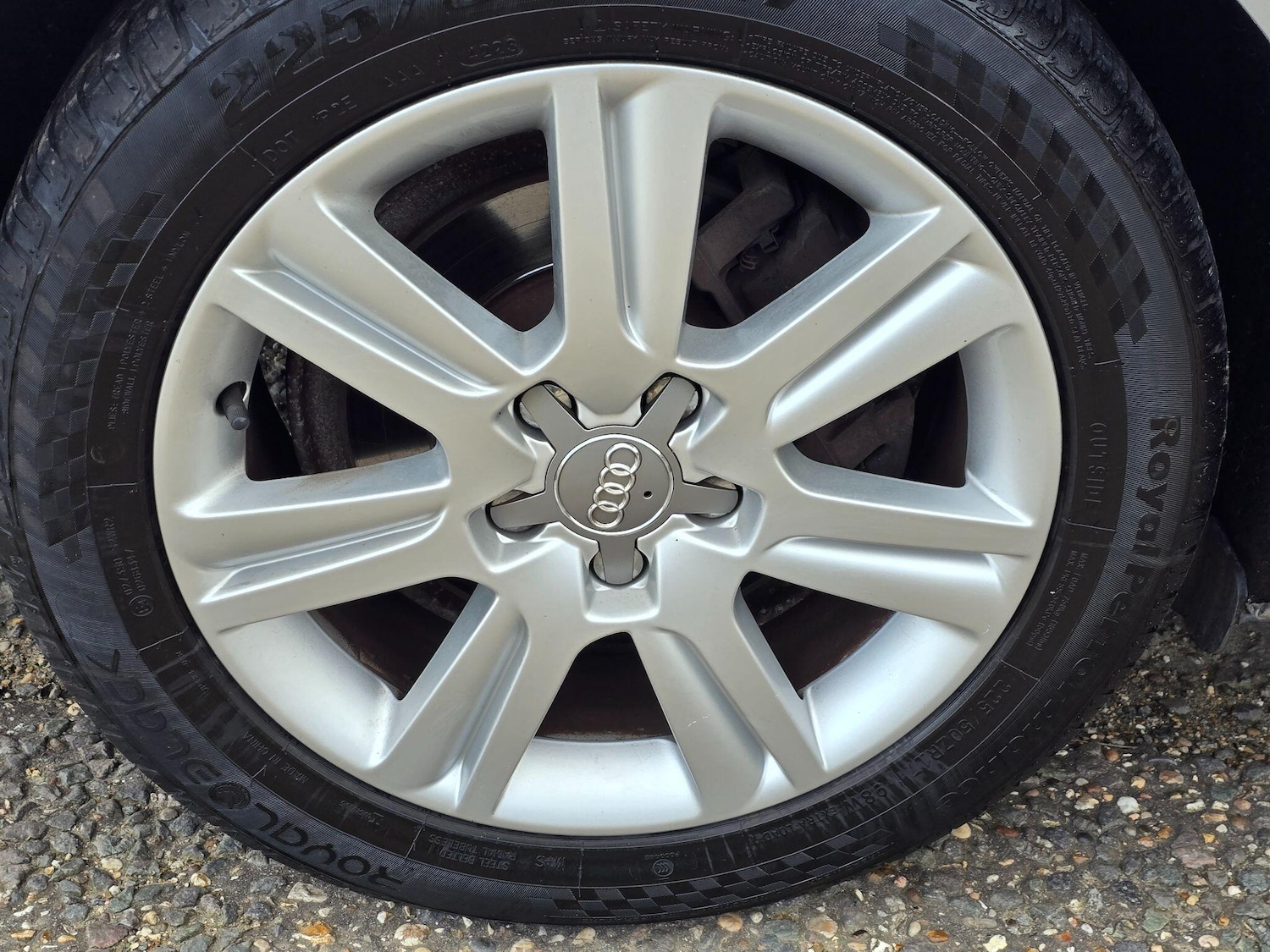 Used Audi A4 2010 for sale - 77648242: Photo 12