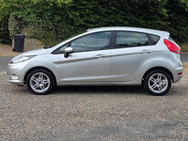 Used Ford Fiesta 2010 for sale - 75060063: Photo 5
