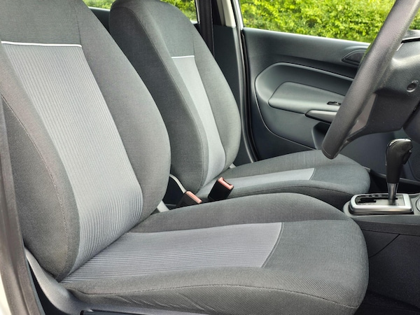 Used Ford Fiesta 2010 for sale - 75060063: Photo 7