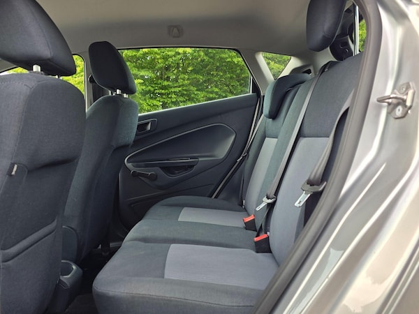 Used Ford Fiesta 2010 for sale - 75060063: Photo 8