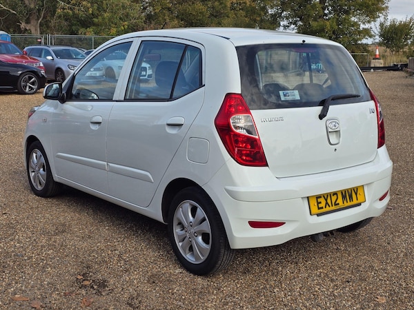 Used Hyundai i10 2012 for sale - 76201211: Photo 4