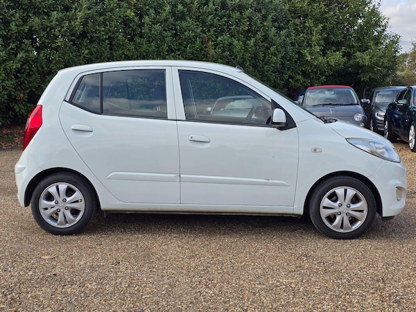 Used Hyundai i10 2012 for sale - 76201211: Photo 6
