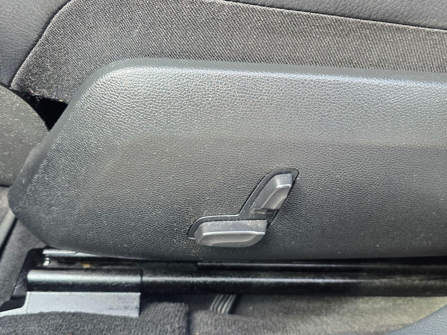 Used Mercedes-Benz E Class 2010 for sale - 77236232: Photo 13