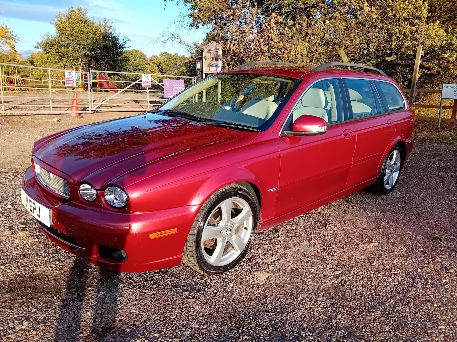 Used Jaguar X-Type 2009 for sale - 76649559: Photo 2