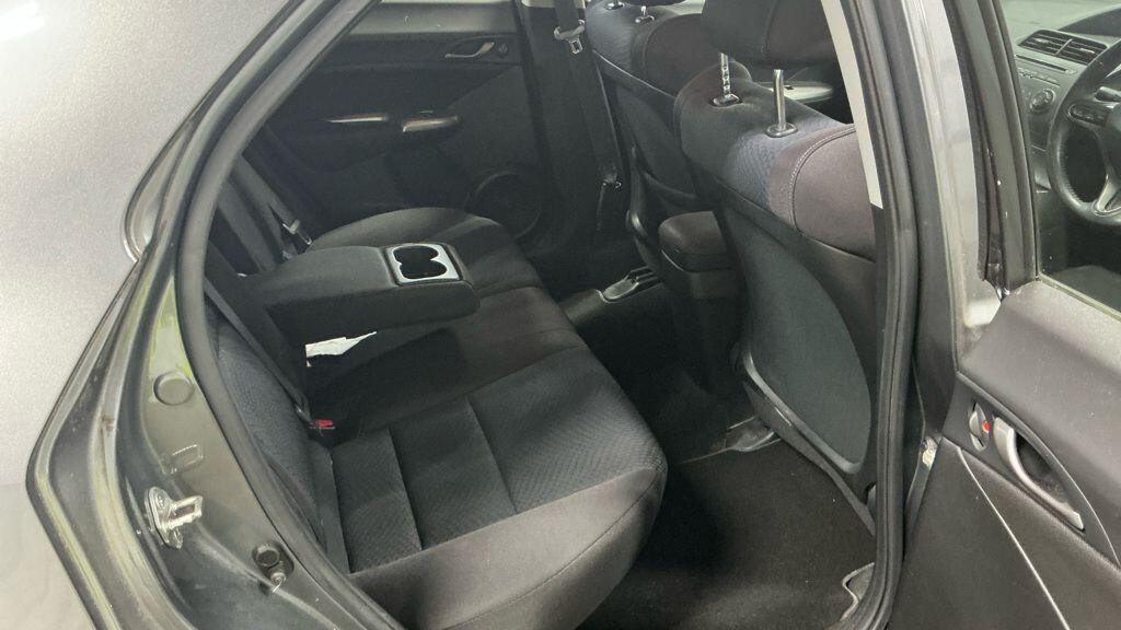 Used Honda Civic 2010 for sale - 76649550: Photo 6