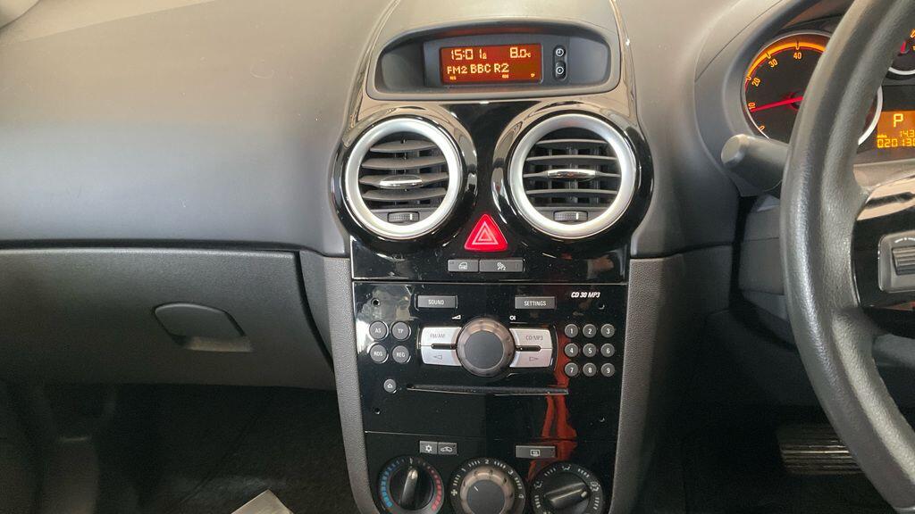 Used Vauxhall Corsa 2009 for sale - 77614676: Photo 8