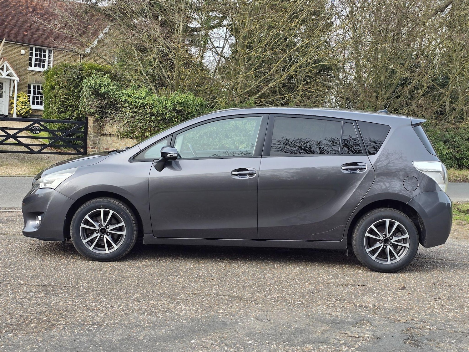 Used Toyota Verso 2014 for sale - 77582539: Photo 6