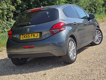 Used Peugeot 208 2015 for sale - 79112025: Photo