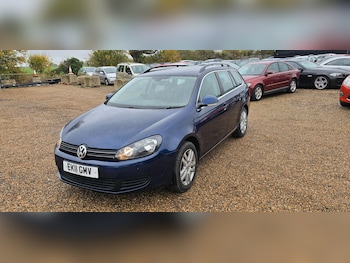 Used Volkswagen Golf 2011 for sale - 76424132: Photo
