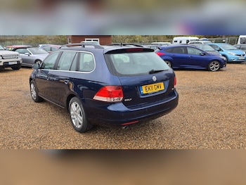 Used Volkswagen Golf 2011 for sale - 76424132: Photo