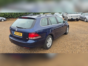 Used Volkswagen Golf 2011 for sale - 76424132: Photo