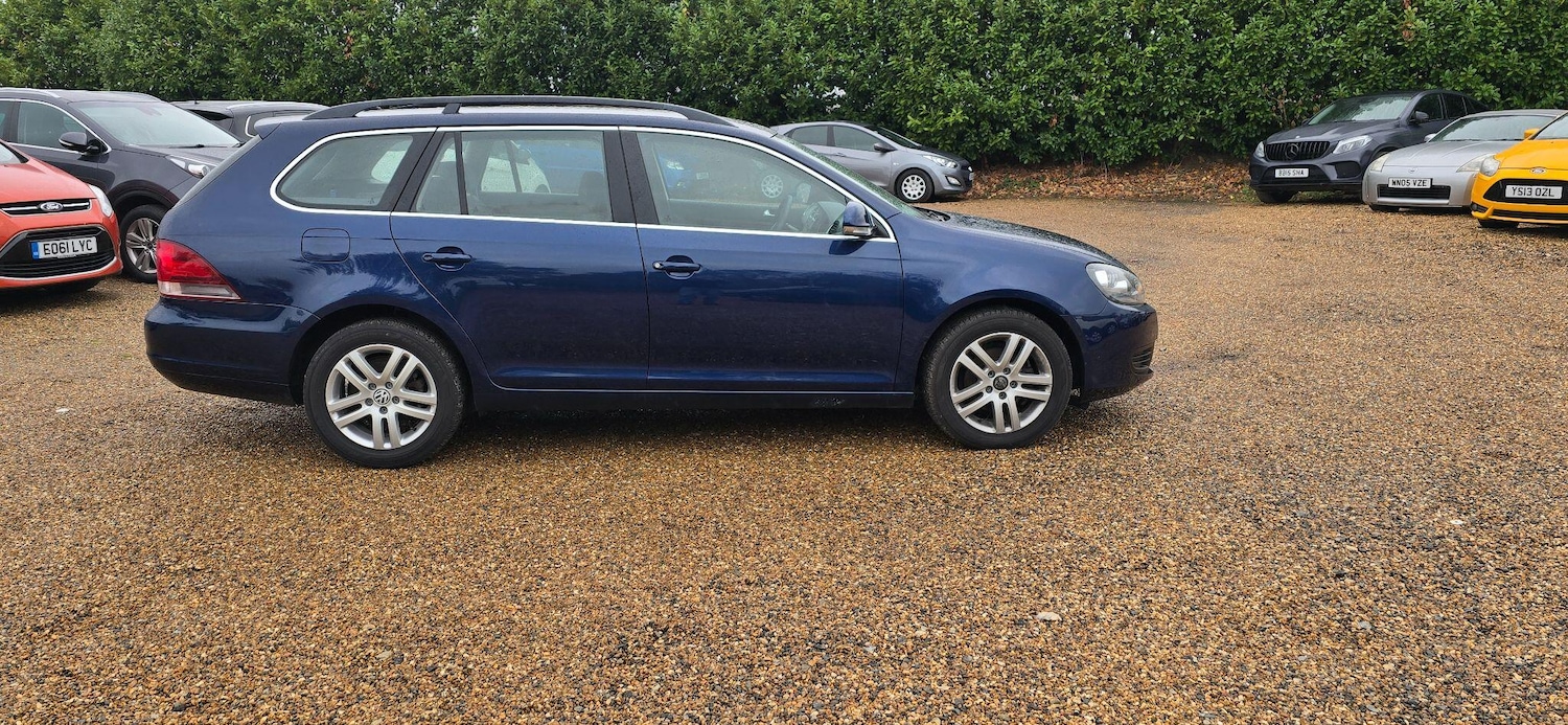 Used Volkswagen Golf 2011 for sale - 76424132: Photo 6