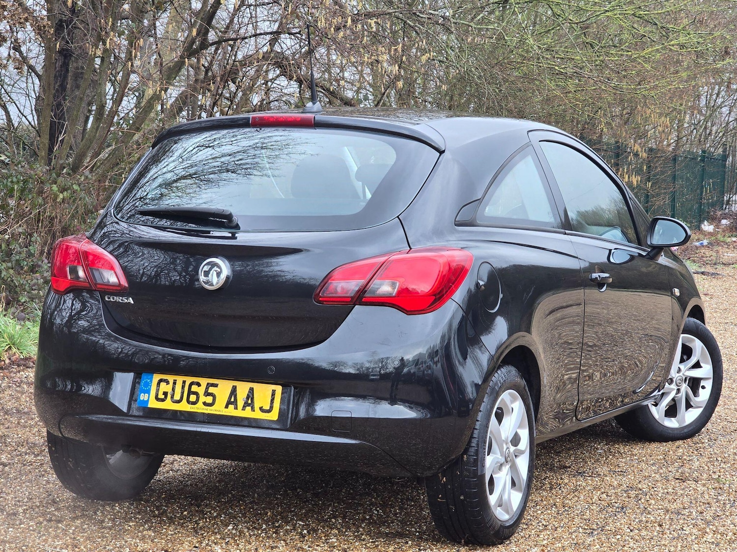 Used Vauxhall Corsa 2015 for sale - 77368792: Photo 2