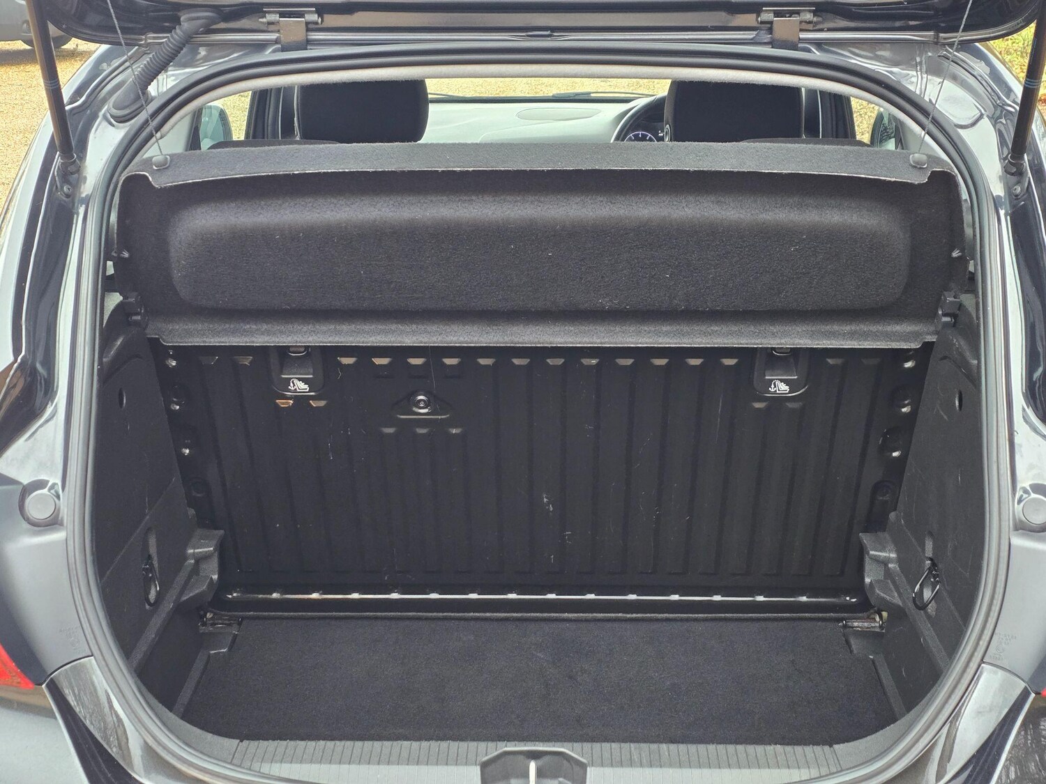 Used Vauxhall Corsa 2015 for sale - 77368792: Photo 9