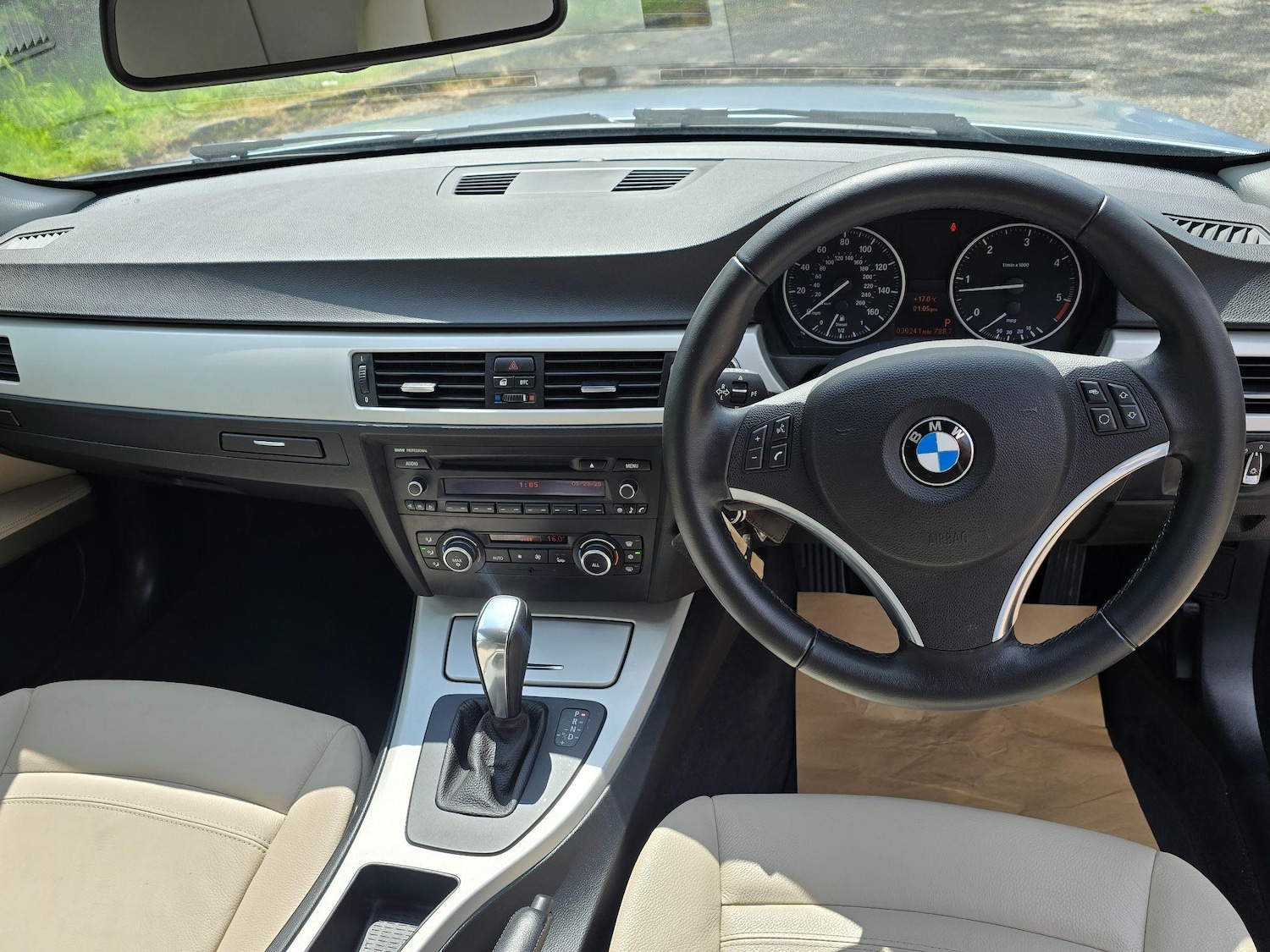 Used BMW 3 Series 2010 for sale - 76649545: Photo 10