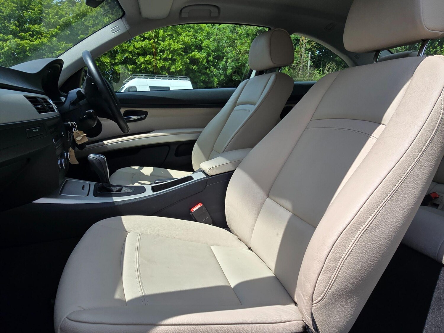 Used BMW 3 Series 2010 for sale - 76649545: Photo 15