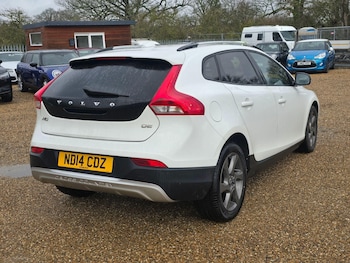 Used Volvo V40 2014 for sale - 77470978: Photo
