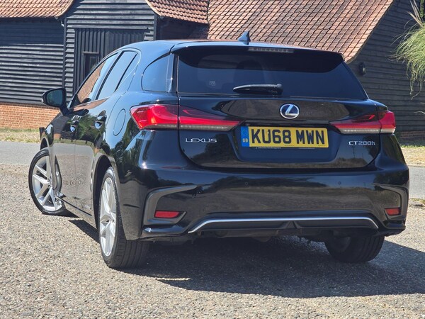 Used Lexus CT 2018 for sale - 75614219: Photo 3