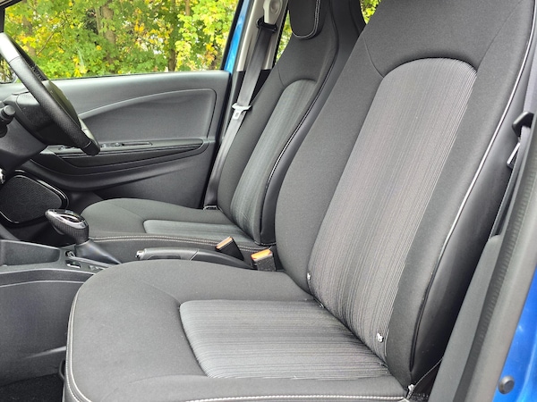 Used Renault Zoe for sale - 76282636: Photo 11