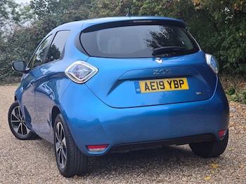 Used Renault Zoe 2019 for sale - 76282636: Photo
