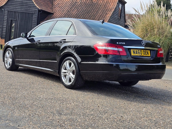 Used Mercedes-Benz E-Class 2010 for sale - 74557575: Photo 15