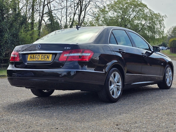 Used Mercedes-Benz E-Class 2010 for sale - 74557575: Photo 16