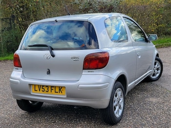 Used Toyota Yaris 2003 for sale - 77048350: Photo