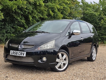 Used Mitsubishi Grandis 2008 for sale - 75339931: Photo