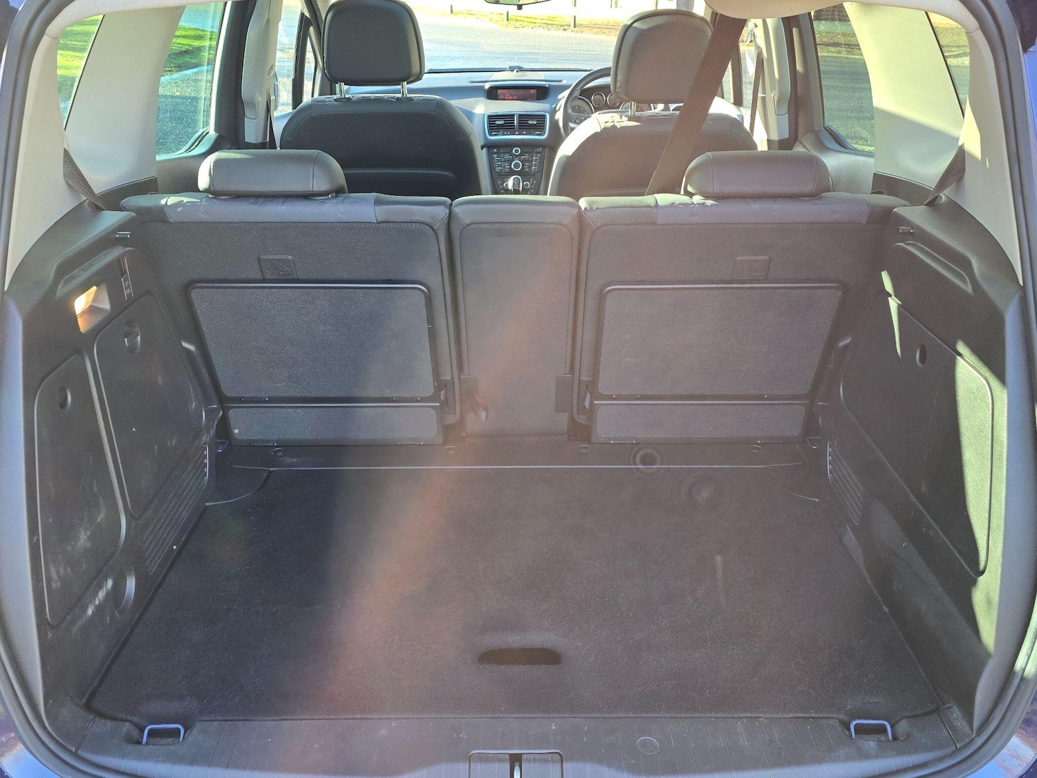 Used Vauxhall Meriva 2017 for sale - 76798644: Photo 16