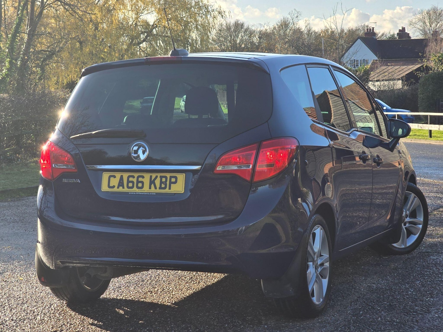 Used Vauxhall Meriva 2017 for sale - 76798644: Photo 3