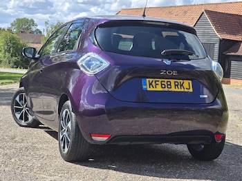 Used Renault Zoe 2019 for sale - 75991040: Photo