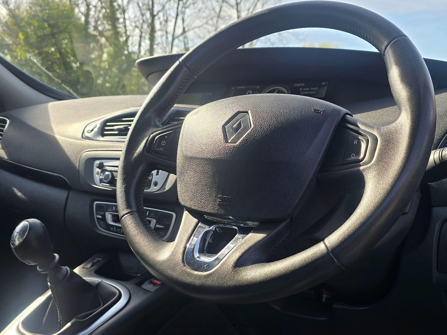 Used Renault Scenic 2014 for sale - 77726419: Photo 21